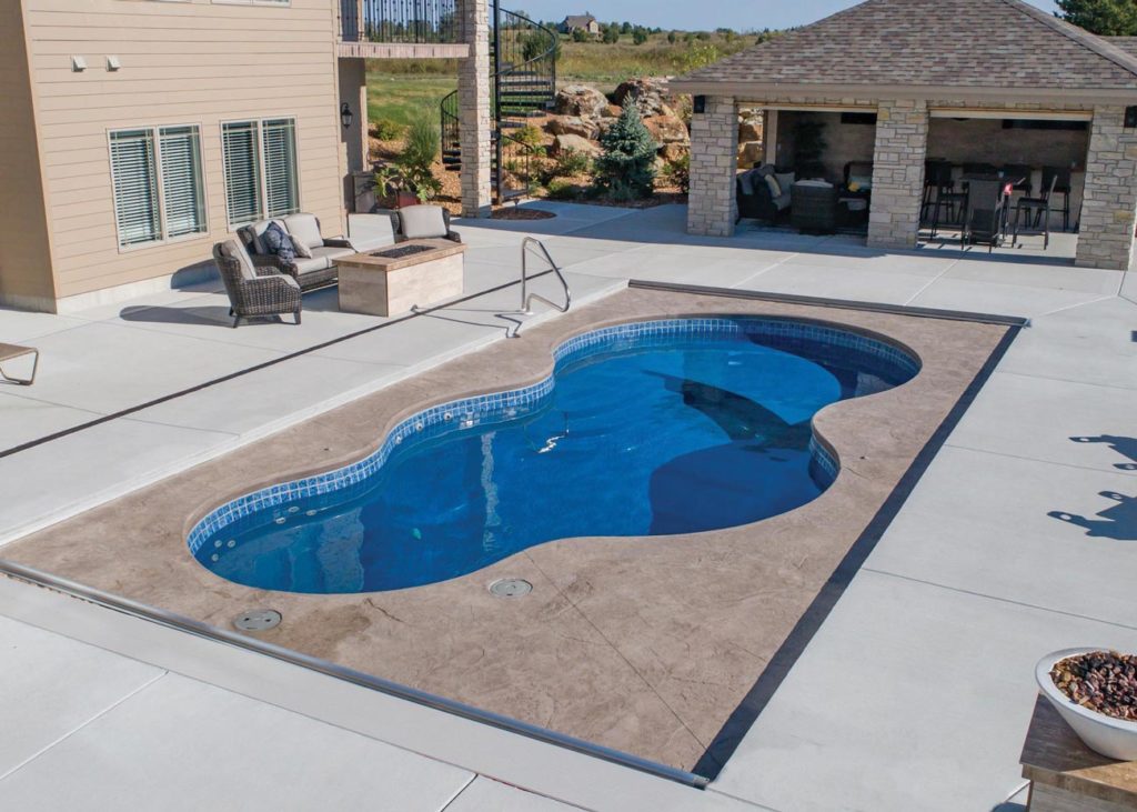 latham nebula pool