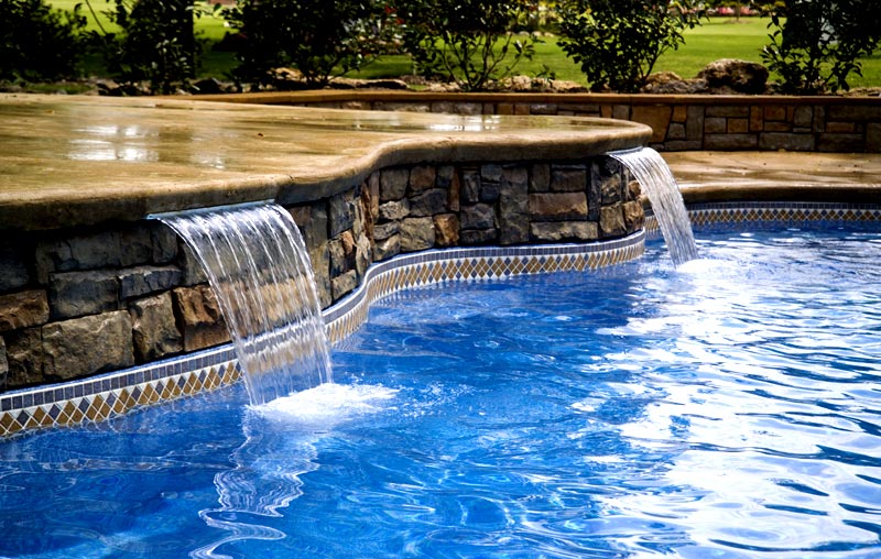 tiling a fiberglass pool