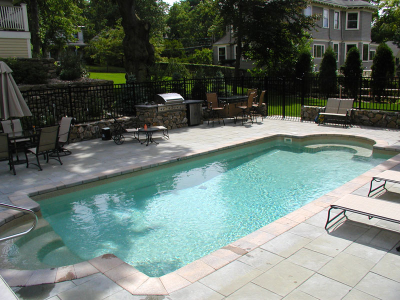latham montego pool